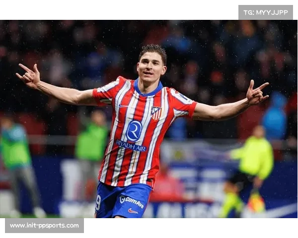 西蒙尼4-4-2变阵强调中场绞杀与快速转换，阿尔瓦雷斯获多次机会