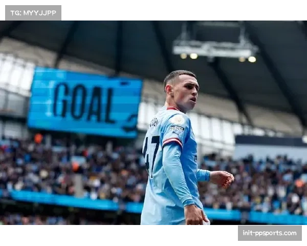 战报速递：布伦特福德利用两次前场界外球战术，连续制造威胁射门